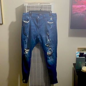 Hollister Men’s Tapered advanced stretch